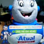 Fantasia de Mascote Robô com Armadura